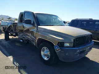 2001 Dodge Ram 2500 with VIN 3B7KC23661G729757, listed as a IAAI auction lot 41681339 with 288,065 mi miles. Bid and sale history available at carsss.com. Image 1.