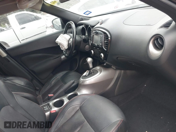 2015 Nissan Juke SV with VIN JN8AF5MR7FT502217, listed as a IAAI auction lot 41748106 with 97,200 mi miles. Bid and sale history available at carsss.com. Image 5.