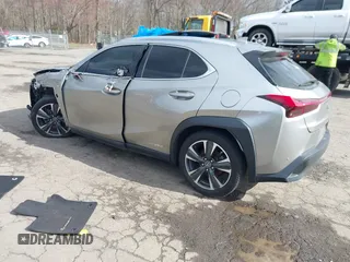 2019 Lexus UX 250h с VIN JTHU9JBH0K2002546, выставлен на аукционе IAAI как лот 41968823 с пробегом 77 014 миль миль и . История ставок и продаж доступна на DreamBid. Изображение 3.