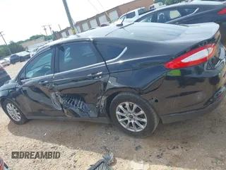2016 Ford Fusion S z VIN 3FA6P0G73GR121162, wystawiony jako IAAI lot #42298022 z przebiegiem 160 978 mil mil oraz . Historia ofert i sprzedaży dostępna na DreamBid. Obrazek 13.