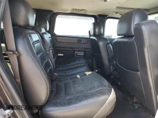 2005 Hummer H2 SUV z VIN 5GRGN23U55H109975, wystawiony jako Copart lot #42739655 z przebiegiem 257 578 mil mil oraz Czysty tytuł • Clean title. Historia ofert i sprzedaży dostępna na DreamBid. Obrazek 11.
