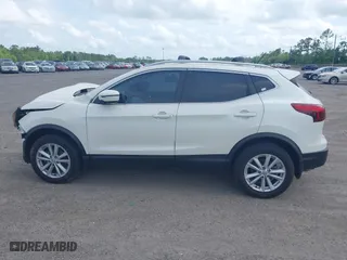 2017 Nissan Rogue Sport SV with VIN JN1BJ1CP4HW018940, listed as a IAAI auction lot 42127594 with 98,684 mi miles. Bid and sale history available at carsss.com. Image 13.