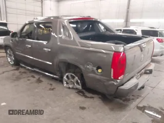 2011 Cadillac Escalade EXT Luxury with VIN 3GYT4MEF4BG222118, listed as a IAAI auction lot 41482082 with 170,555 mi miles. Bid and sale history available at carsss.com. Image 3.