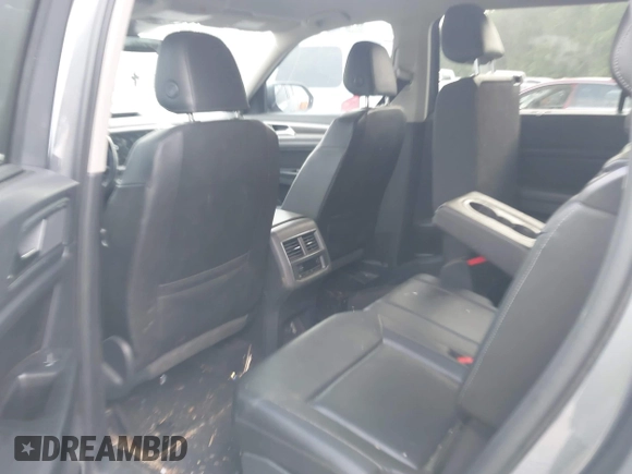 2018 Volkswagen Atlas SE с VIN 1V2DR2CA6JC535940, выставлен на аукционе IAAI как лот 42160564 с пробегом 101 140 миль миль и . История ставок и продаж доступна на DreamBid. Изображение 8.