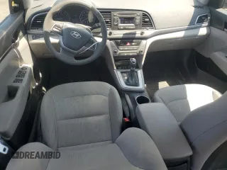 2017 Hyundai Elantra SE z VIN 5NPD74LF2HH175658, wystawiony jako Copart lot #58769035 z przebiegiem 124 740 mil mil oraz Czysty tytuł • Clean title. Historia ofert i sprzedaży dostępna na DreamBid. Obrazek 8.