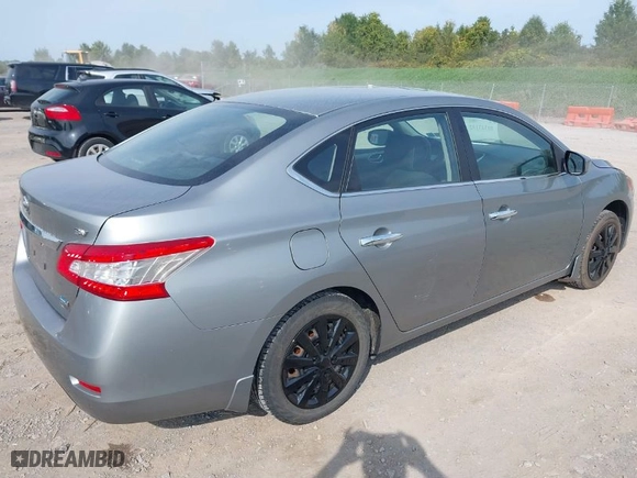 2014 Nissan Sentra SR with VIN 3N1AB7AP3EY259245, listed as a IAAI auction lot 40343132 with 157,884 mi miles. Bid and sale history available at carsss.com. Image 4.