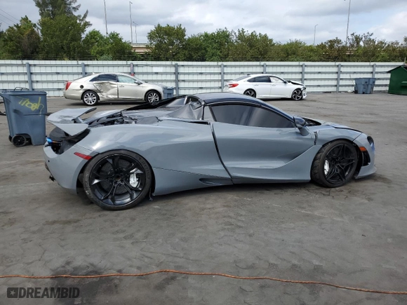 2022 McLaren 720S with VIN SBM14FCA4NW006444, listed as a Copart auction lot 45854525 with NaN miles and Salvage Title. Bid and sale history available at carsss.com. Image 3.