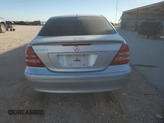 2002 Mercedes-Benz C 230/260/280/320 z VIN WDBRF64JX2F216450, wystawiony jako Copart lot #85496134 z przebiegiem 150 874 mil mil oraz Szkoda całkowita • Salvage title. Historia ofert i sprzedaży dostępna na DreamBid. Obrazek 6.
