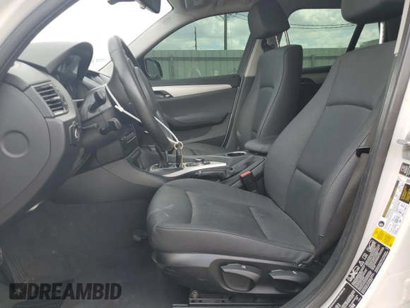 2015 BMW X1 xDrive28i with VIN WBAVL1C58FVY28378, listed as a Copart auction lot 49800065 with 114,059 mi miles and Salvage Title. Bid and sale history available at carsss.com. Image 7.