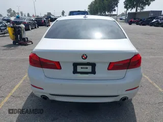 2020 BMW 5 Series 530i z VIN WBAJR3C04LWW69815, wystawiony jako IAAI lot #42247174 z przebiegiem 54 547 mil mil oraz . Historia ofert i sprzedaży dostępna na DreamBid. Obrazek 16.