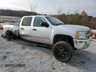 2013 Chevrolet Silverado 1500 LT with VIN 3GCPCSE04DG212962, listed as a Copart auction lot 83388404 with 232,507 mi miles and Salvage Title. Bid and sale history available at DreamBid. Image 4.