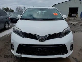 2018 Toyota Sienna SE with VIN 5TDXZ3DCXJS961181, listed as a Copart auction lot 49465115 with 71,962 mi miles and Clean title. Bid and sale history available at DreamBid. Image 5.