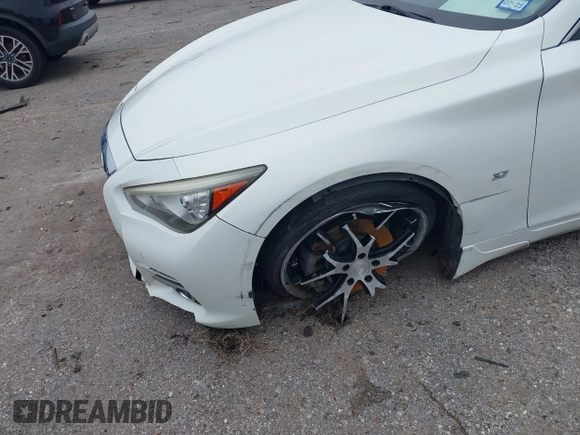 2014 Infiniti Q50 Sport with VIN JN1BV7AP1EM688494, listed as a IAAI auction lot 41622119 with 152,881 mi miles and . Bid and sale history available at DreamBid. Image 6.