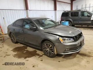 2015 Volkswagen Jetta SE with VIN 3VWD17AJ2FM421669, listed as a Copart auction lot 45633745 with 147,467 mi miles and Salvage title. Bid and sale history available at DreamBid. Image 4.
