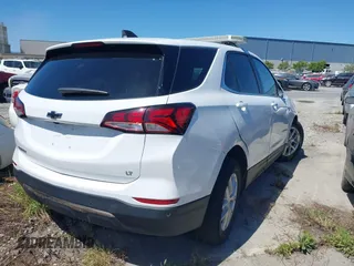2024 Chevrolet Equinox LT z VIN 3GNAXKEG2RS105279, wystawiony jako IAAI lot #42233572 z przebiegiem 23 215 mil mil oraz . Historia ofert i sprzedaży dostępna na DreamBid. Obrazek 4.