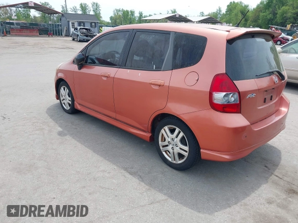 2007 Honda Fit Sport with VIN JHMGD38687S025450, listed as a IAAI auction lot 42124564 with 207,838 mi miles. Bid and sale history available at carsss.com. Image 3.