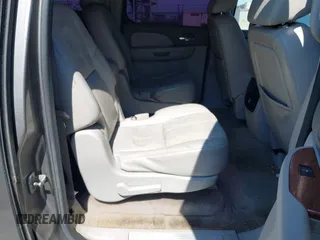 2008 GMC Yukon XL SLT 4SB with VIN 1GKFC160X8R172529, listed as a IAAI auction lot 41756244 with 148,219 mi miles and . Bid and sale history available at carsss.com. Image 8.