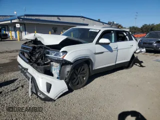 2022 Volkswagen Atlas SE z VIN 1V2HE2CA0NC212163, wystawiony jako Copart lot #87112484 z przebiegiem 36 615 mil mil oraz Szkody całkowita. Historia ofert i sprzedaży dostępna na DreamBid. Obrazek 1.