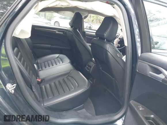 2020 Ford Fusion SEL with VIN 3FA6P0CD1LR180409, listed as a IAAI auction lot 42384311 with 39,163 mi miles and . Bid and sale history available at DreamBid. Image 8.