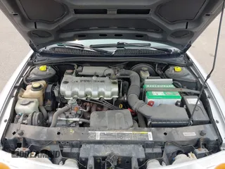 2001 Saturn SL z VIN 1G8ZH52861Z320057, wystawiony jako IAAI lot #42402681 z przebiegiem 111 375 mil mil oraz . Historia ofert i sprzedaży dostępna na DreamBid. Obrazek 10.