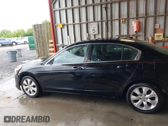 2010 Honda Accord EX-L z VIN 1HGCP2F84AA156394, wystawiony jako IAAI lot #42248446 z przebiegiem 159 877 mil mil oraz . Historia ofert i sprzedaży dostępna na DreamBid. Obrazek 14.