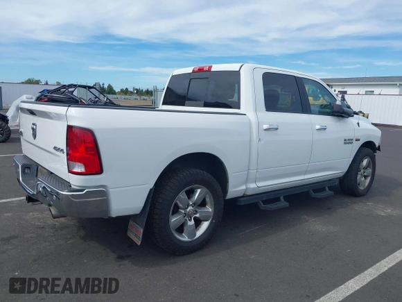 2017 Ram 1500 Big Horn z VIN 3C6RR7LT6HG794884, wystawiony jako IAAI lot #40407022 z przebiegiem 102 970 mil mil oraz . Historia ofert i sprzedaży dostępna na DreamBid. Obrazek 4.