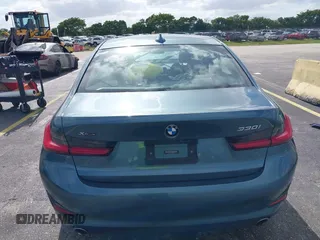 2020 BMW 3 Series 330i xDrive with VIN 3MW5R7J03L8B09157, listed as a IAAI auction lot 39168393 with 69,052 mi miles. Bid and sale history available at carsss.com. Image 15.