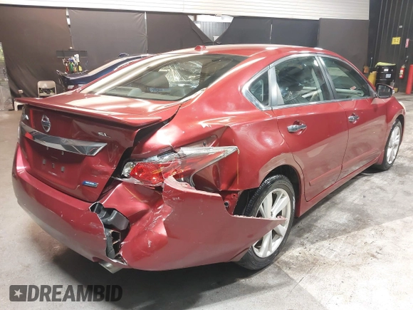 2014 Nissan Altima S with VIN 1N4AL3AP0EN347207, listed as a IAAI auction lot 42029532 with 28,324 mi miles and . Bid and sale history available at carsss.com. Image 6.