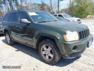 2007 Jeep Grand Cherokee Laredo with VIN 1J8GS48K67C512160, listed as a IAAI auction lot 41892105 with 204,308 mi miles. Bid and sale history available at carsss.com. Image 1.