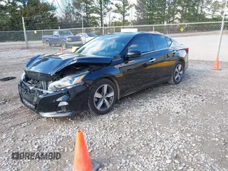 2020 Nissan Altima 2.5 SL with VIN 1N4BL4EV4LC221508, listed as a IAAI auction lot 41307608 with 61,414 mi miles. Bid and sale history available at carsss.com. Image 17.