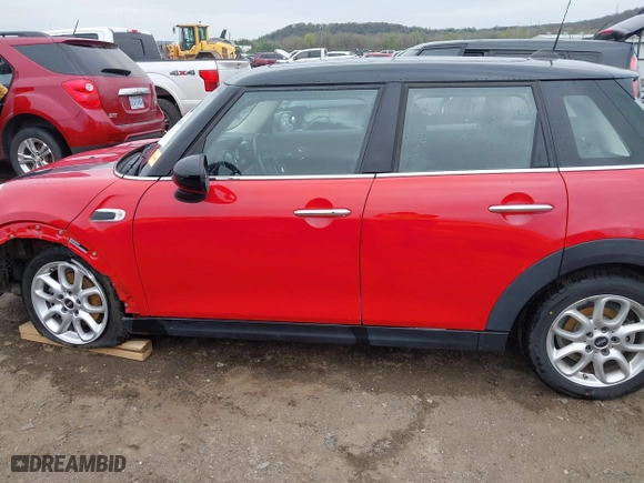 2019 MINI Hardtop 4 Door Cooper with VIN WMWXU1C58K2J02294, listed as a IAAI auction lot 41910654 with 97,887 mi miles. Bid and sale history available at carsss.com. Image 15.