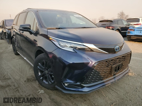 2024 Toyota Sienna LE with VIN 5TDCSKFC8RS146435, listed as a Copart auction lot 88138465 with 2,594 mi miles and Salvage Title. Bid and sale history available at carsss.com. Image 4.