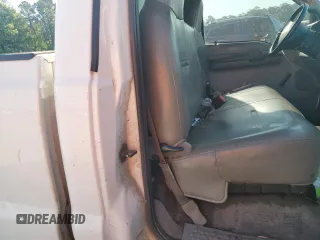 2004 Ford F-250 XL с VIN 1FTNF20L64EA41896, выставлен на аукционе Copart как лот 52894005 с пробегом 384 137 миль миль и Списание • Salvage title. История ставок и продаж доступна на DreamBid. Изображение 10.