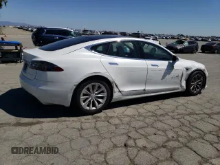 2019 Tesla Model S 75D с VIN 5YJSA1E26KF311667, выставлен на аукционе Copart как лот 56960275 с пробегом 108 495 миль миль и Списание • Salvage title. История ставок и продаж доступна на DreamBid. Изображение 3.