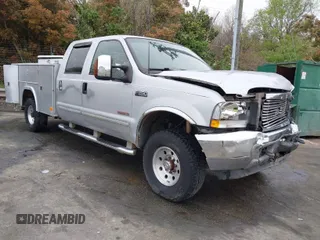 2003 Ford Super Duty F-250 XL with VIN 1FTNW21P43EC77382, listed as a IAAI auction lot 41912332 with 417,038 mi miles. Bid and sale history available at carsss.com. Image 1.