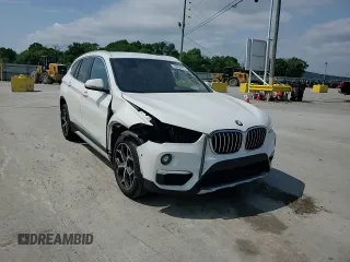 2018 BMW X1 sDrive28i z VIN WBXHU7C30J3H42992, wystawiony jako Copart lot #55065275 z przebiegiem 80 490 mil mil oraz Szkoda całkowita • Salvage title. Historia ofert i sprzedaży dostępna na DreamBid. Obrazek 13.