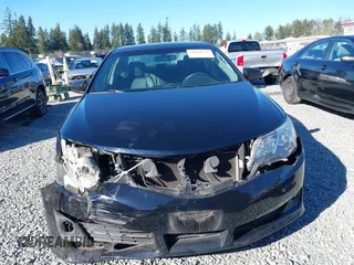 2014 Toyota Camry L with VIN 4T1BF1FK0EU732209, listed as a IAAI auction lot 40424721 with 200,271 mi miles. Bid and sale history available at carsss.com. Image 13.