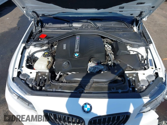 2016 BMW 2 Series M235i with VIN WBA1J7C5XGV359562, listed as a IAAI auction lot 39990299 with 54,022 mi miles. Bid and sale history available at carsss.com. Image 10.
