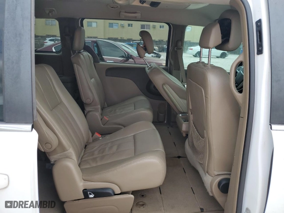 2014 Chrysler Town & Country Touring with VIN 2C4RC1BG2ER216475, listed as a Copart auction lot 88978035 with 92,624 mi miles and Salvage Title. Bid and sale history available at carsss.com. Image 11.