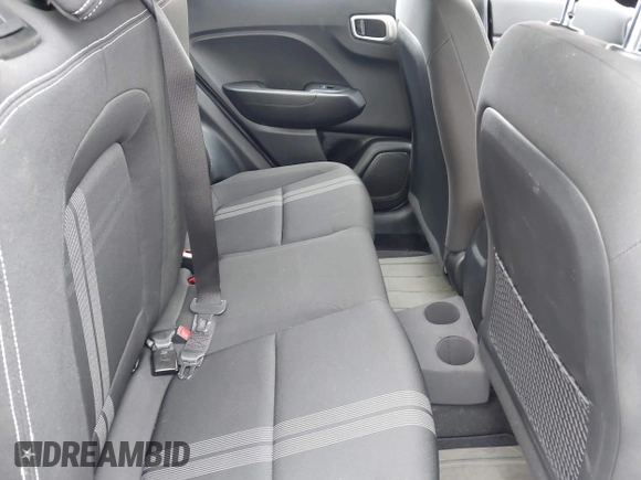 2022 Hyundai Venue SEL z VIN KMHRC8A3XNU188561, wystawiony jako IAAI lot #42337212 z przebiegiem 65 849 mil mil oraz . Historia ofert i sprzedaży dostępna na DreamBid. Obrazek 8.