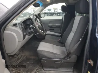 2009 Chevrolet Silverado 1500 Work Truck with VIN 1GCEC14X79Z170147, listed as a Copart auction lot 86993404 with 279,741 mi miles and Clean Title. Bid and sale history available at DreamBid. Image 7.