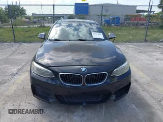2014 BMW 2 Series M235i with VIN WBA1J7C50EVW84072, listed as a IAAI auction lot 41917841 with 102,745 mi miles and . Bid and sale history available at carsss.com. Image 12.