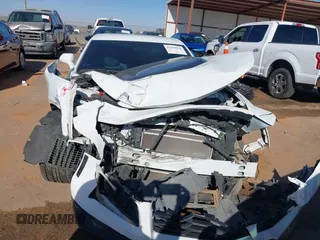 2018 Chevrolet Camaro ZL1 z VIN 1G1FK1R60J0165882, wystawiony jako IAAI lot #41859936 z przebiegiem Nie podano mil oraz . Historia ofert i sprzedaży dostępna na DreamBid. Obrazek 13.