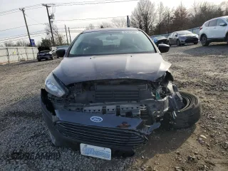 2018 Ford Focus SE z VIN 1FADP3FE6JL232769, wystawiony jako Copart lot #87667595 z przebiegiem 124 496 mil mil oraz Szkoda całkowita • Salvage title. Historia ofert i sprzedaży dostępna na DreamBid. Obrazek 5.
