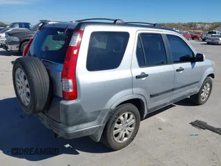 2005 Honda CR-V EX z VIN JHLRD78885C035912, wystawiony jako IAAI lot #41793257 z przebiegiem 211 694 mil mil oraz . Historia ofert i sprzedaży dostępna na DreamBid. Obrazek 4.