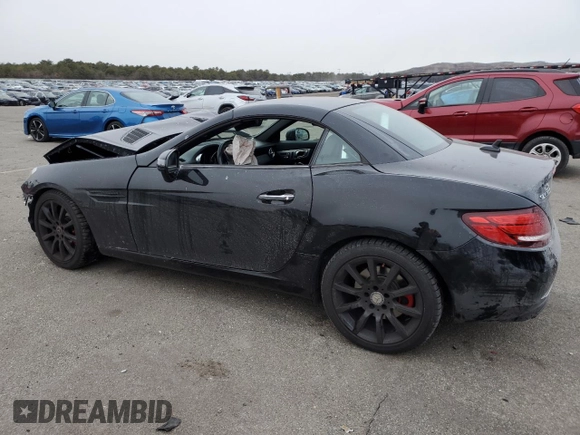 2018 Mercedes-Benz SLC 300 z VIN WDDPK3JA2JF155039, wystawiony jako Copart lot #88947625 z przebiegiem 66 385 mil mil oraz Szkoda całkowita • Salvage title. Historia ofert i sprzedaży dostępna na DreamBid. Obrazek 2.