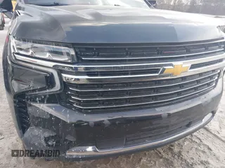 2021 Chevrolet Tahoe LT z VIN 1GNSCNKD8MR248213, wystawiony jako IAAI lot #41173322 z przebiegiem 121 393 mil mil oraz . Historia ofert i sprzedaży dostępna na DreamBid. Obrazek 5.