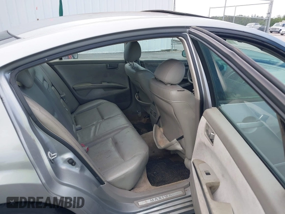 2004 Nissan Maxima SE with VIN 1N4BA41EX4C881792, listed as a IAAI auction lot 42083849 with 166,034 mi miles. Bid and sale history available at carsss.com. Image 8.