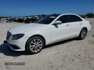 2018 Mercedes-Benz E-Class E 300 with VIN WDDZF4KB6JA302454, listed as a Copart auction lot 49543055 with 89,757 mi miles and Salvage Title. Bid and sale history available at carsss.com. Image 1.