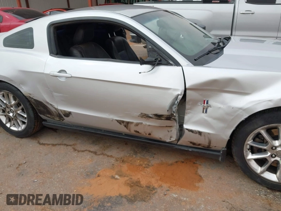 2011 Ford Mustang V6 with VIN 1ZVBP8AMXB5142041, listed as a IAAI auction lot 41938438 with 126,591 mi miles and . Bid and sale history available at carsss.com. Image 18.